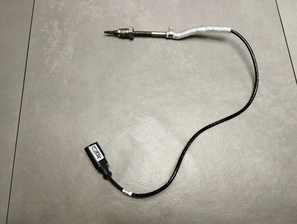 vw Touran III 5T Exhaust gas sensor 05L906088AM