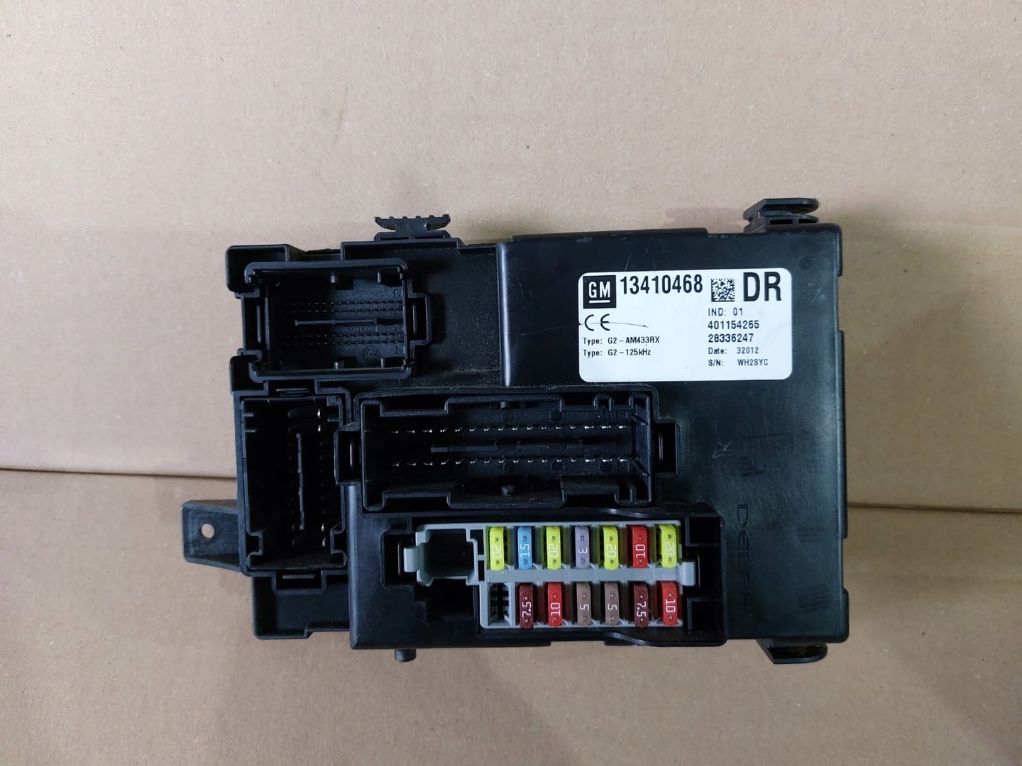 Controller module bsi fuse box opel meriva b ii 13410468 dr
