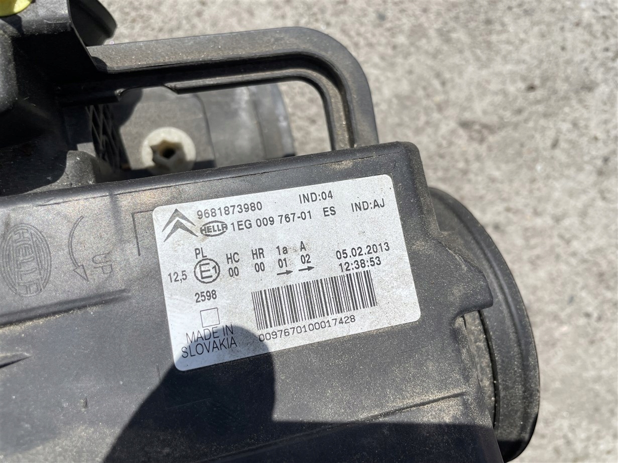 Передній капот фара  бампер лед citroen c3 picasso рестайл kjcc vti 12-18r з шроту