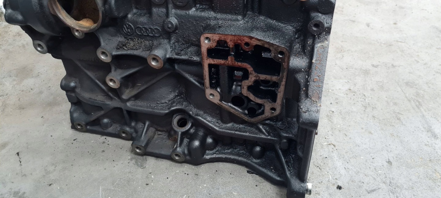 приобрести A5 8t блок двигателя 2.0 tdi cah каретка 03l021ah a4 b8 q5 a6 c6 рестайл