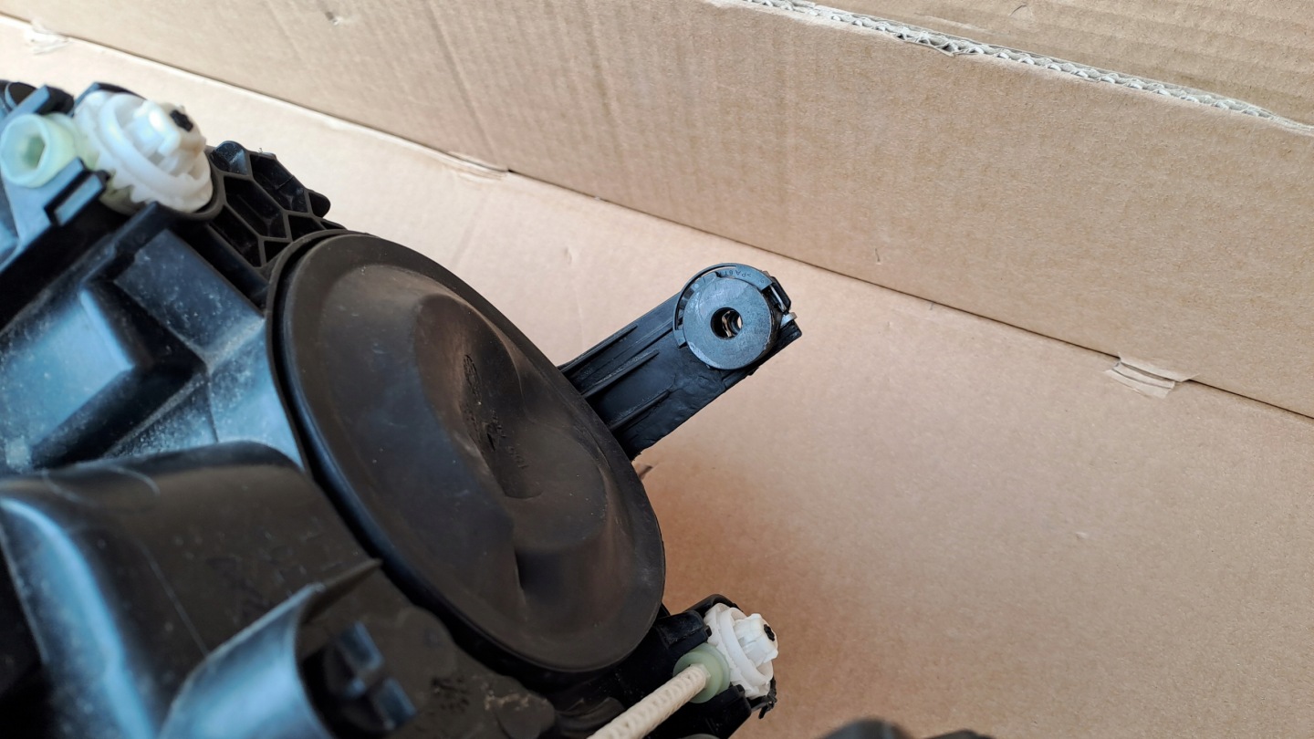 Vw crafter man tge ліва фара  1eb012830-01 з розбору