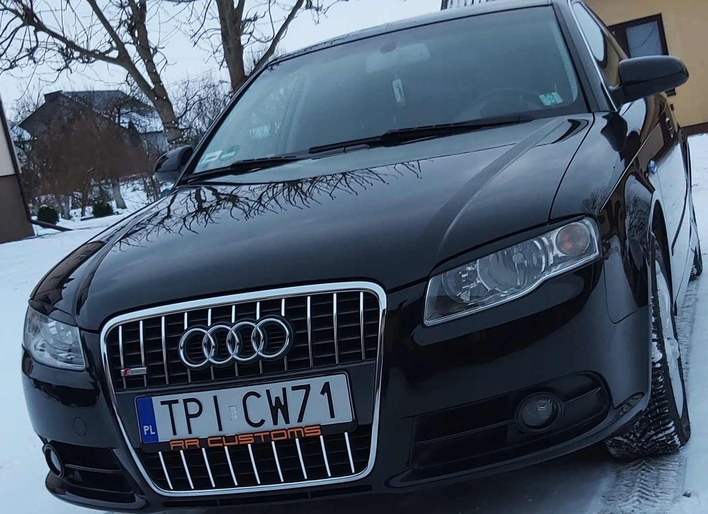 pirkti №5, Audi a4 b7 s-line moldingai chromas grilis priekines groteles tuning