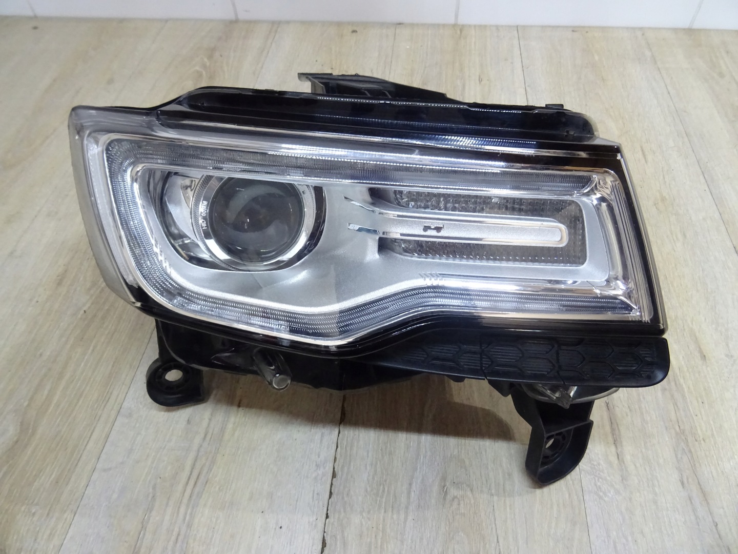 Jeep grand cherokee wk2 xen light right 68144708af