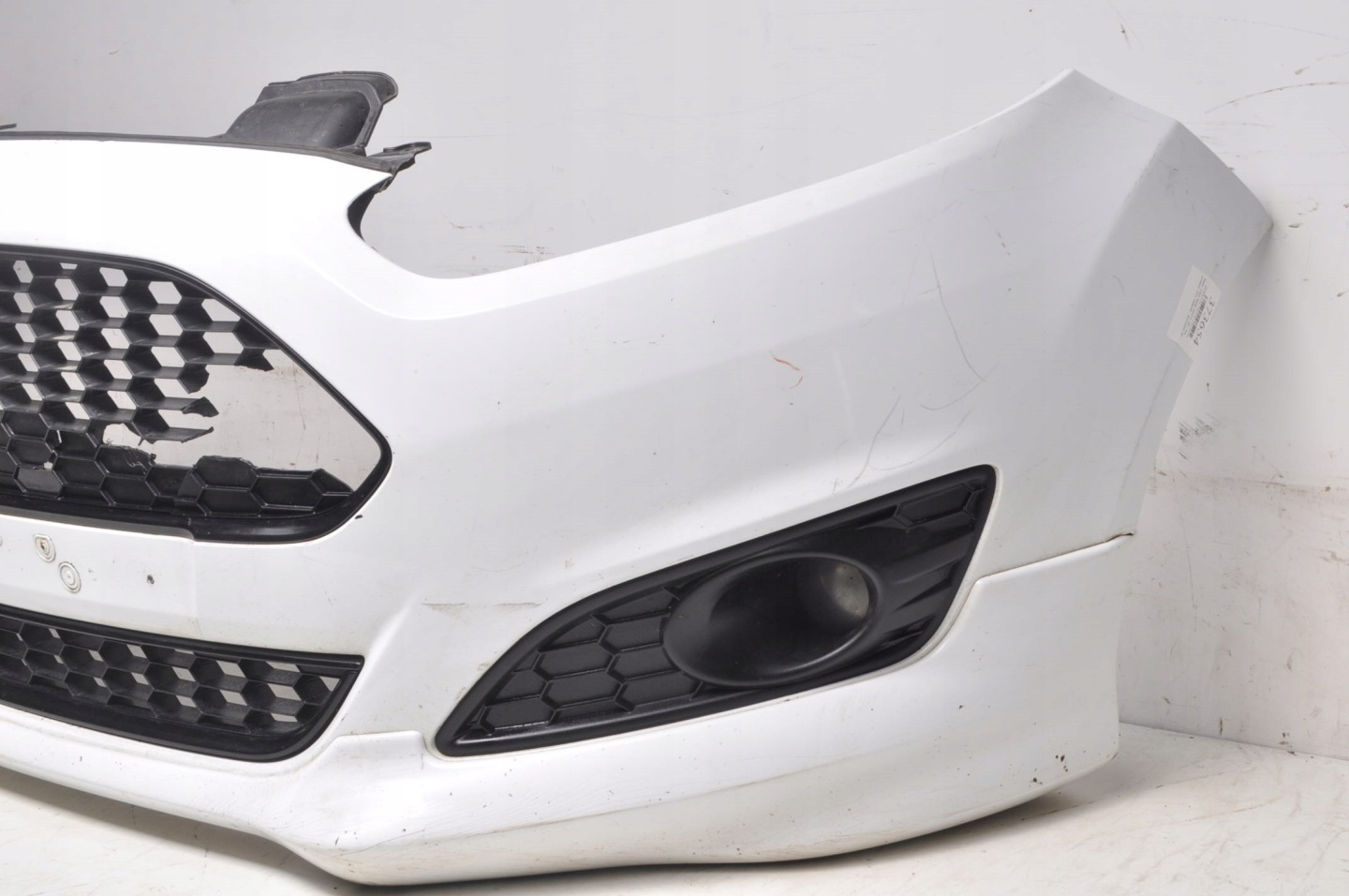 Ford fiesta mk7 рестайл бампер передний передний hc с разбора