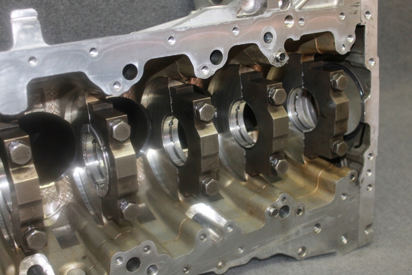 Bmw f07 f10 f01 e70 e71 - n57d30a/b 3.0d 245km 306km - блок двигателя номинал дешевле