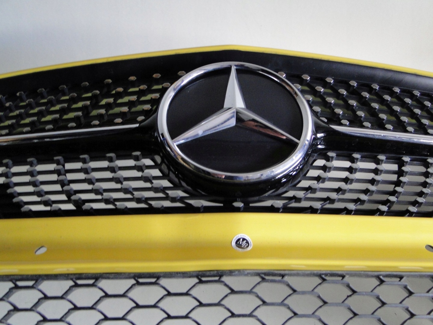 приобрести Mercedes cla 118 w118 бампер передний amg pts a1188808700 sonnengelb 914