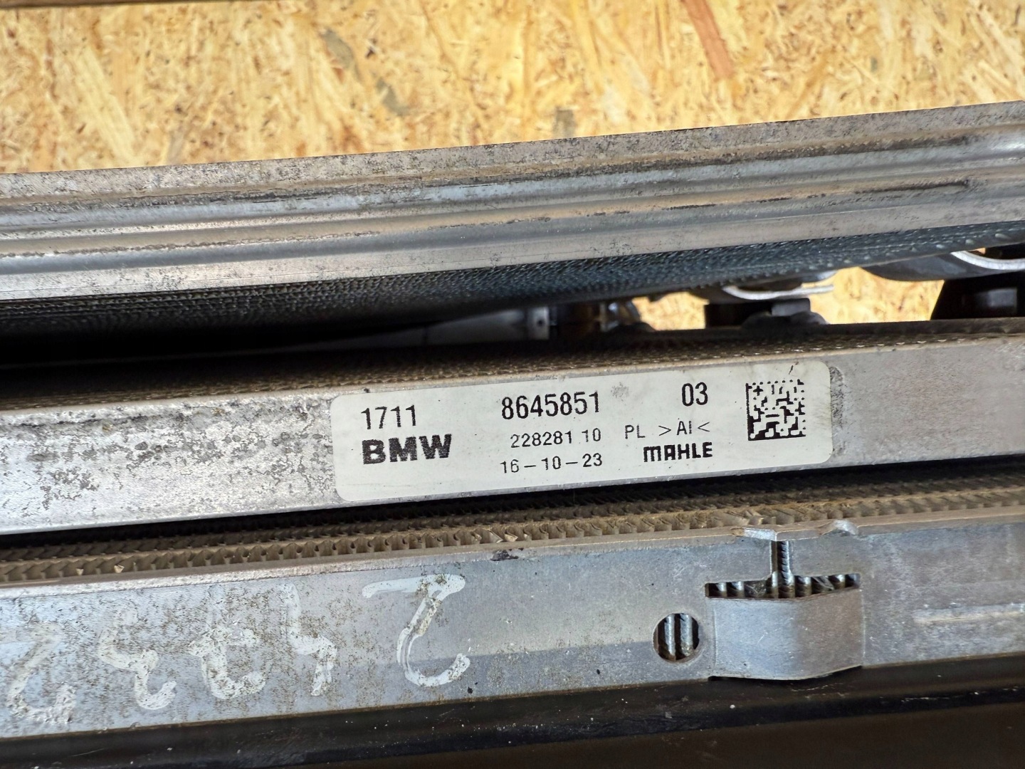 цена Комплект радиатор радиатор вентилятор bmw 1 f40 2 f44 mini f54 f60 2.0t