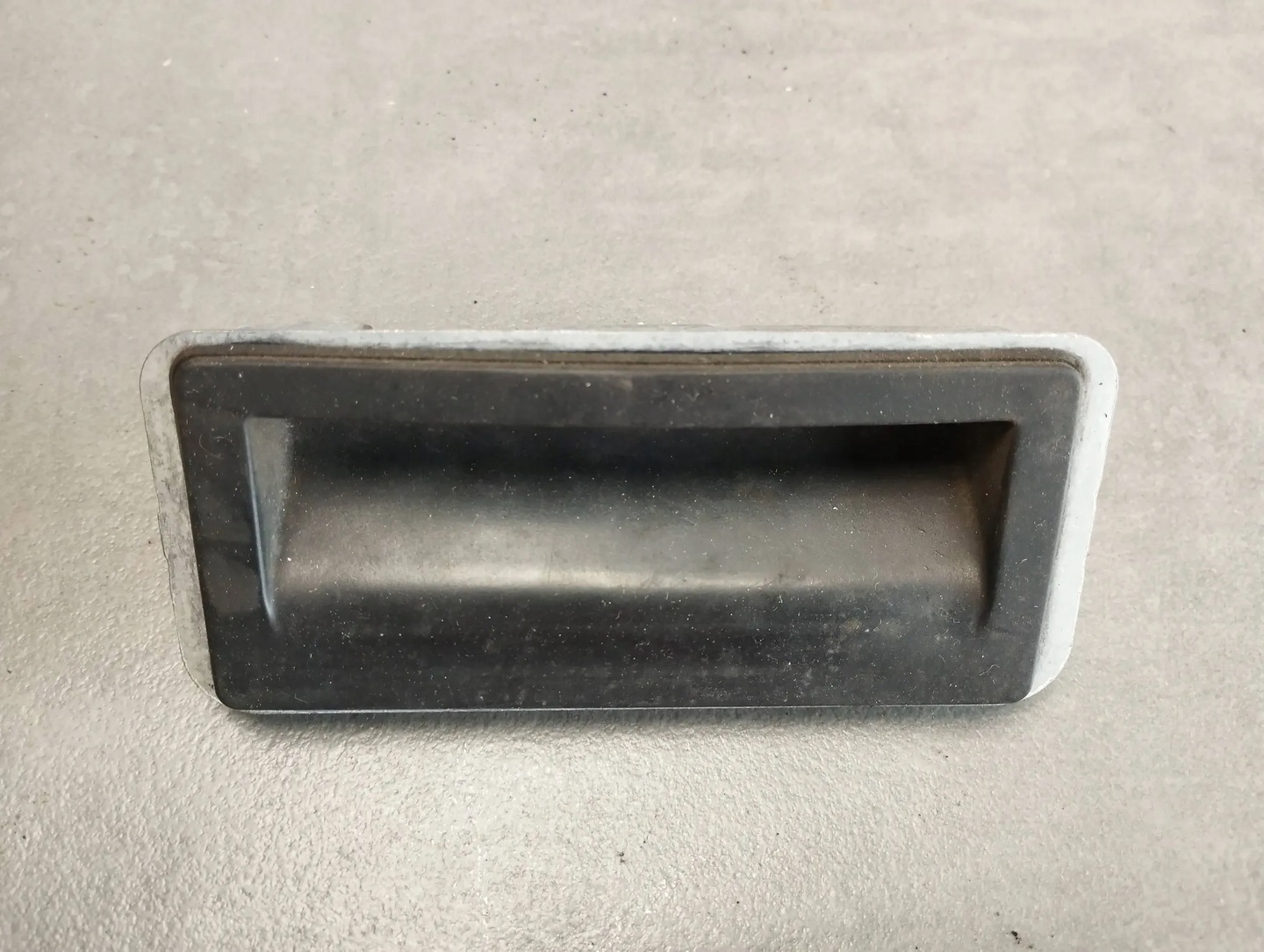 Audi A3 8V FLAP HANDLE MICROSCOPE 5N0827566T