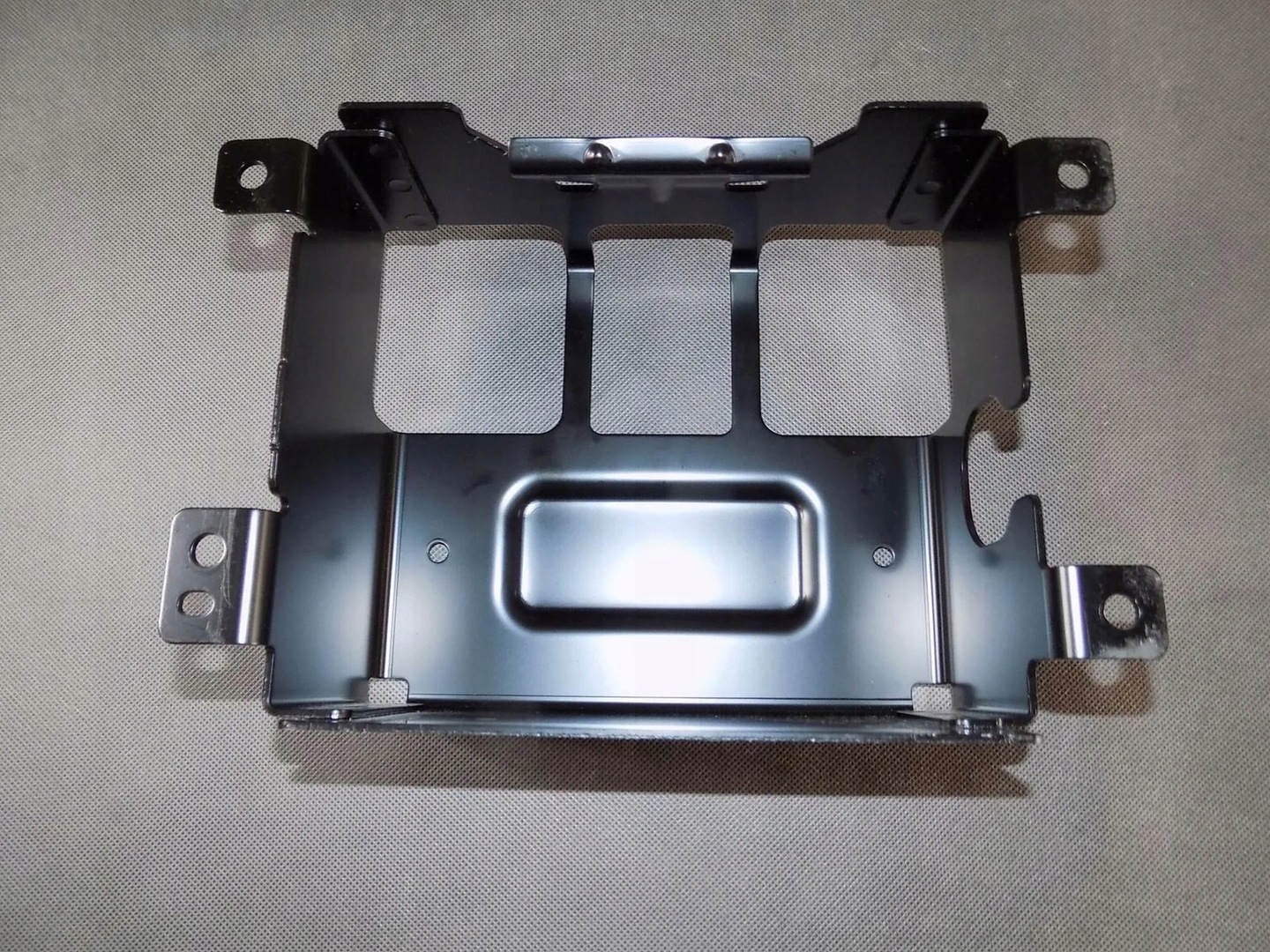 VW TOUAREG III MOUNTING BRACKET 4M0915400B