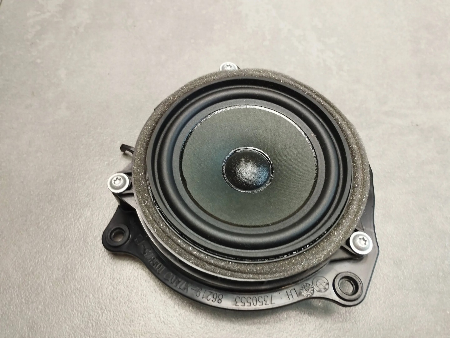 BMW X1 F48 DOOR SPEAKER 9281896