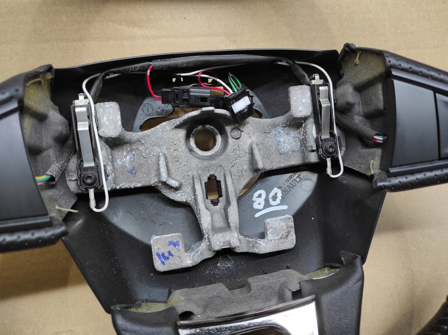 Руль многофункциональный кожаный renault scenic iii рестайл niklowana лучшего качества
