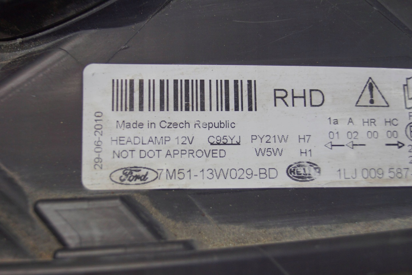 цена Ford c-max рестайл фара  правый передний 7m511-3w029-bd uk c1891