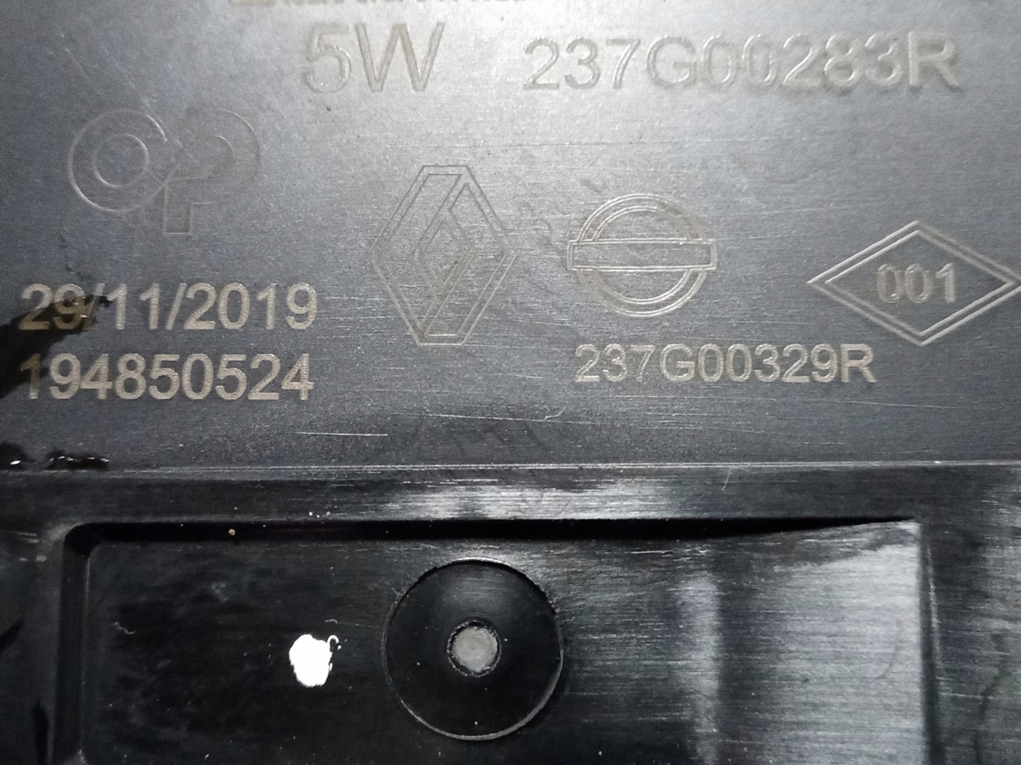 цена Комплектный бачек adblue renault master iv 172a24289r