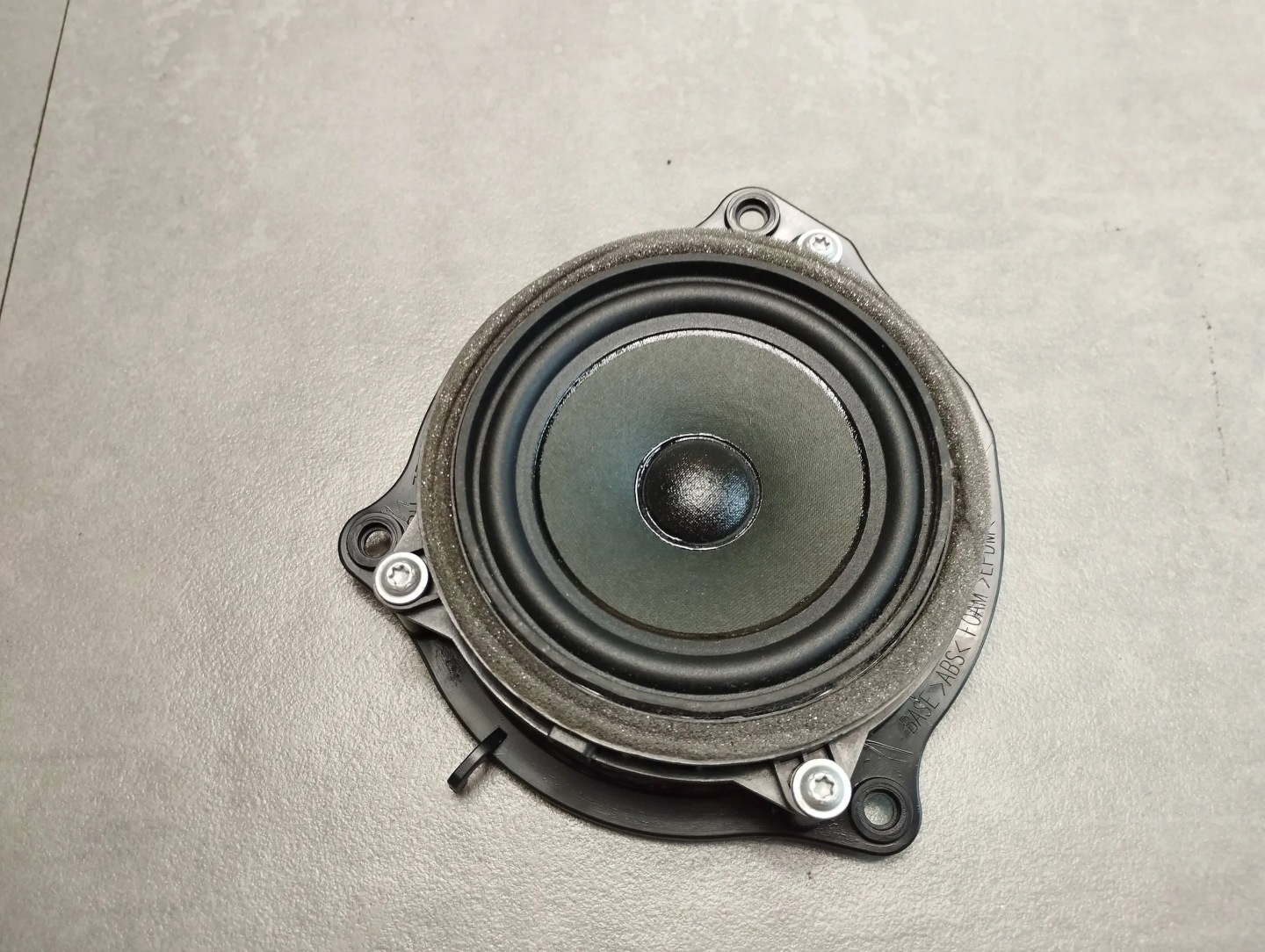 BMW X1 F48 DOOR SPEAKER 9281896