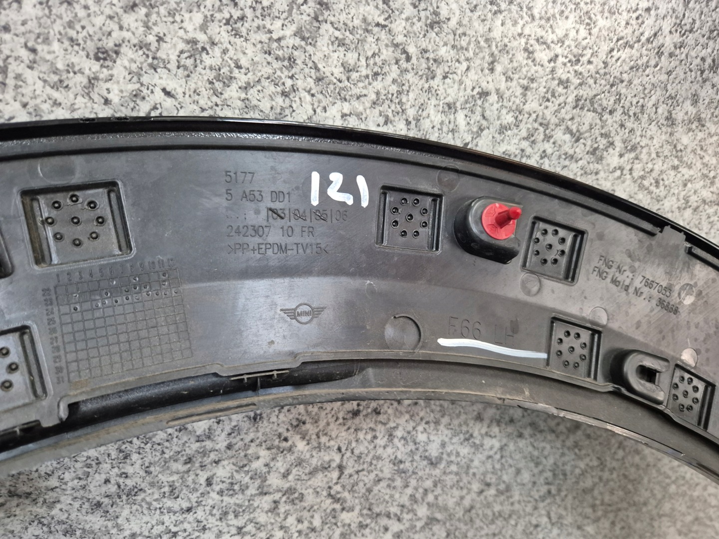 Накладка  зад задняя левая 5a53dd1 оригинал mini cooper f66 jcw с разбора
