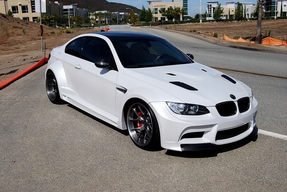 Bmw 3 e92 e93 m3 vorsteiner front hood | Autocatalog ❱ XDALYS
