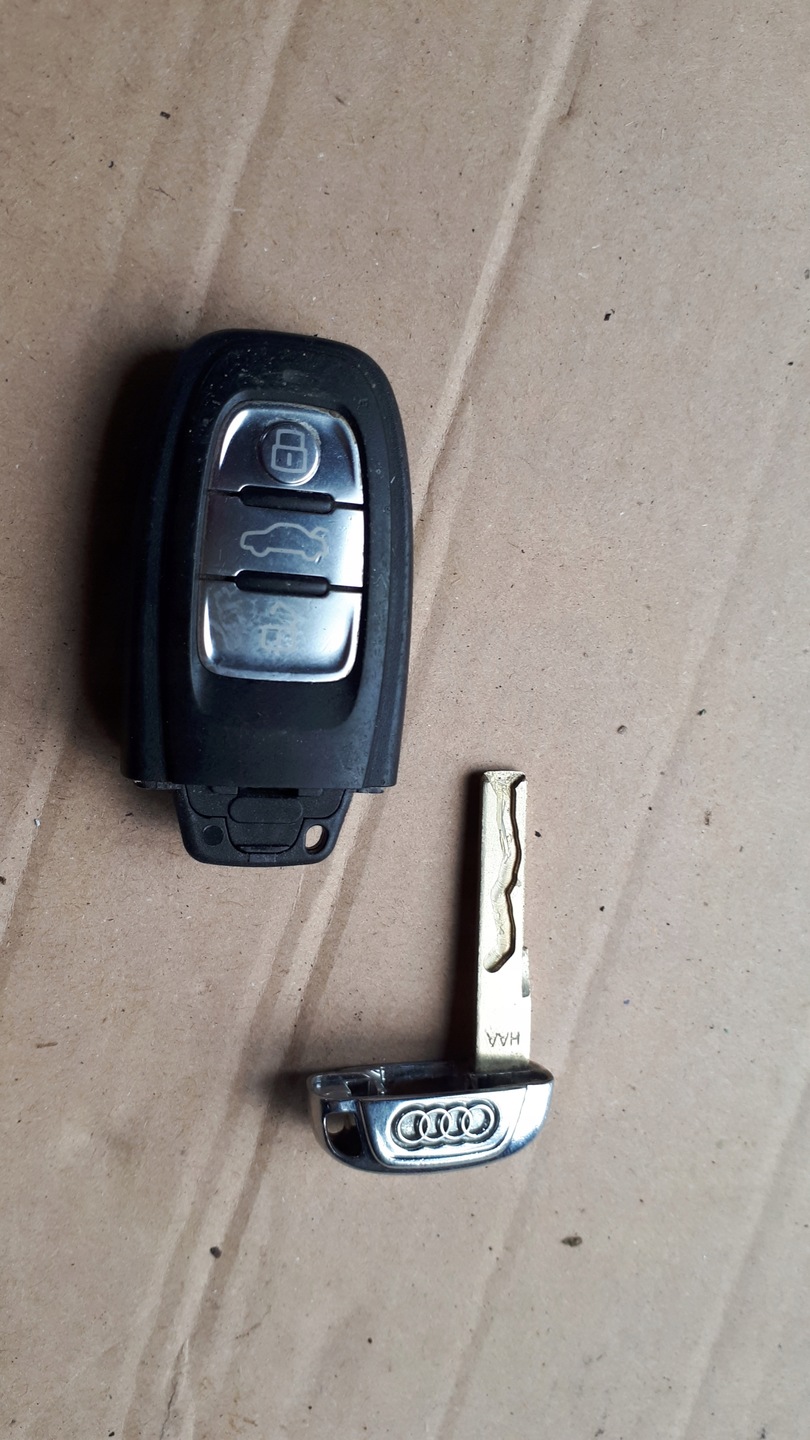 Audi a4 b8 a5 8t key remote 8t0959754d
