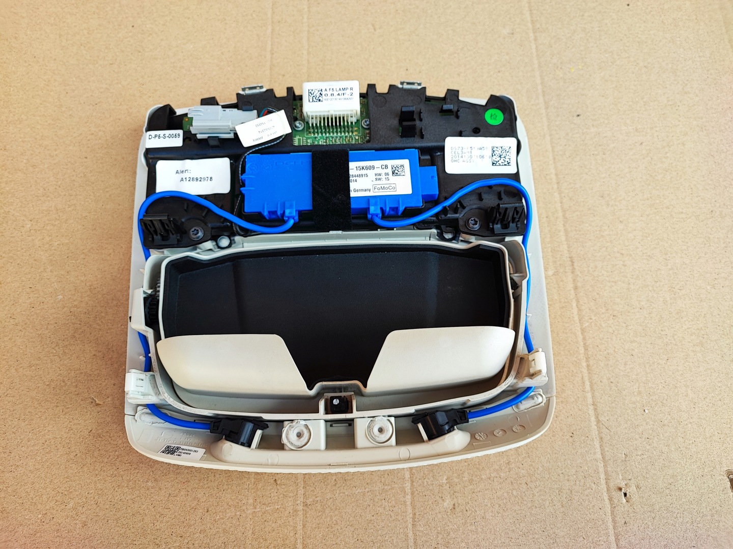 Wireless charging for your Ford Mondeo MK5