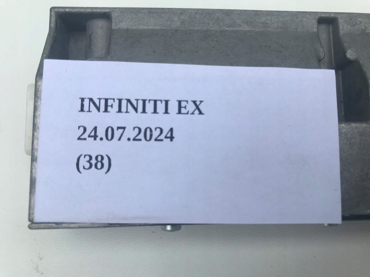 Камера задний ход infiniti ex30d ex35 ex37 qx50 284421bn6a недорого