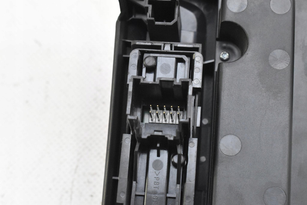 Радио дисплей панель 23422744 95247248 13406657 opel zafira c 12-16 +pin заказать онлайн