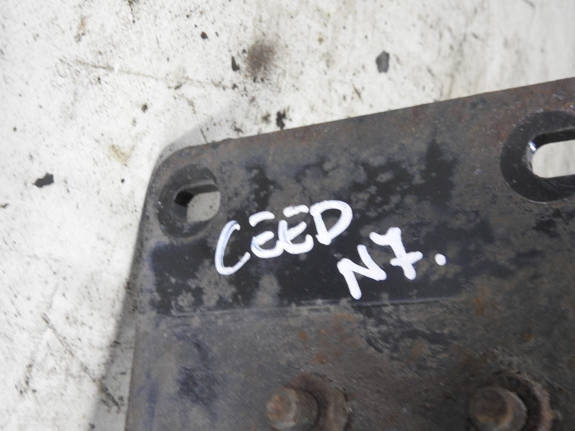 цена Kia ceed i рестайл sw 09-12 hak буксирный