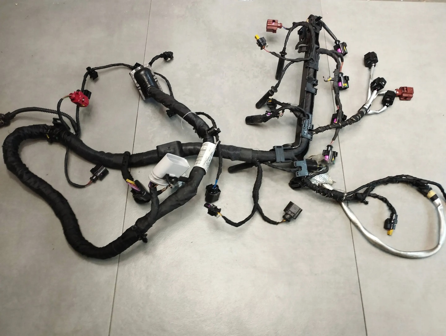 Audi A3 8V 1.6 tdi engine harness 04L972627BC