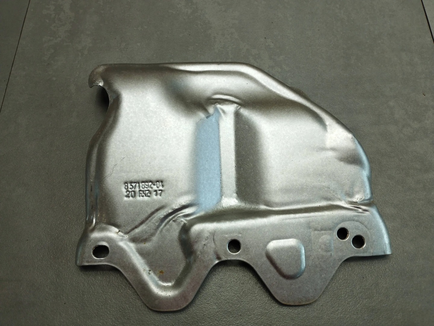 BMW X1 F48 HEAT SHIELD 8571892