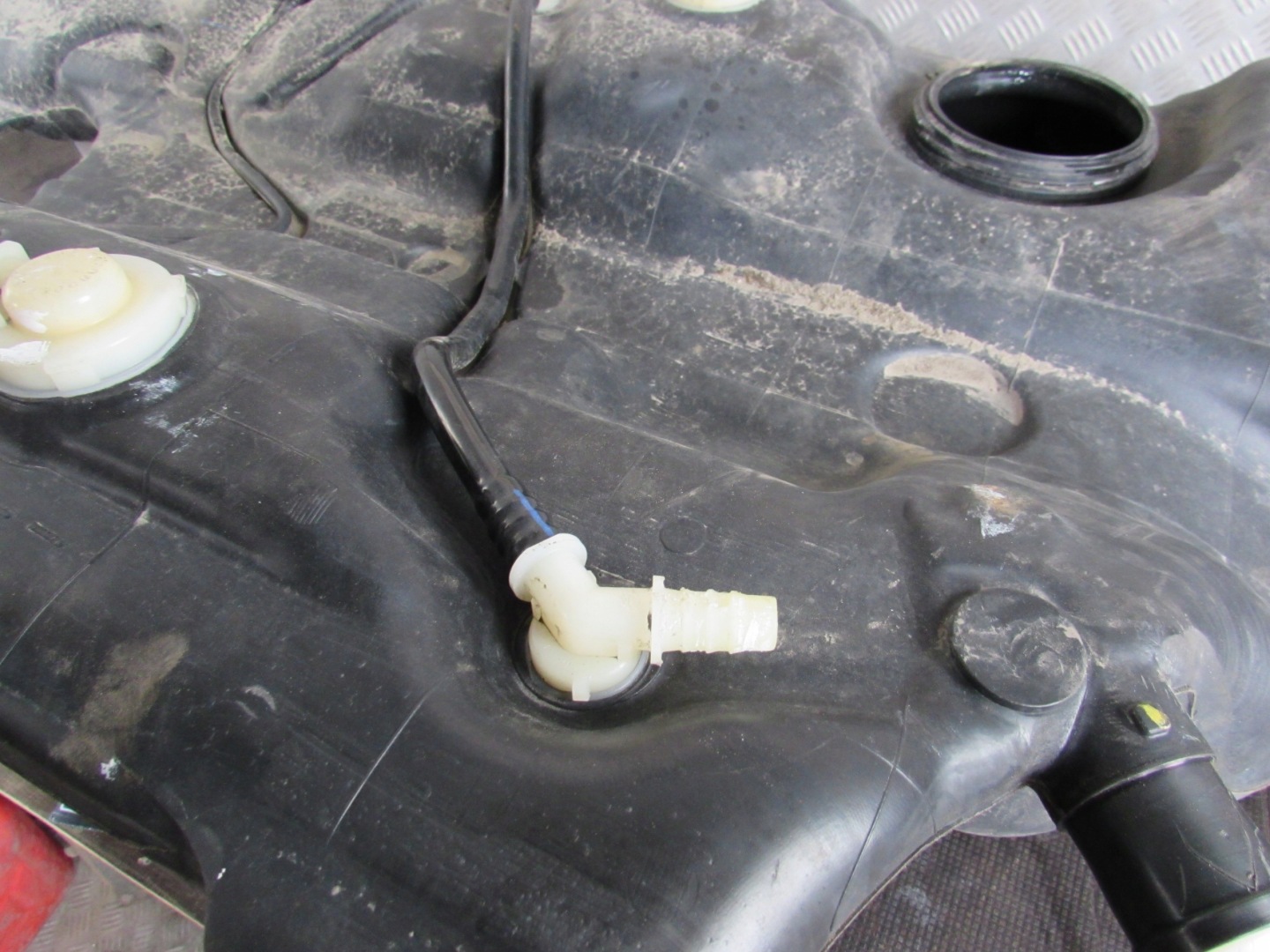 Бачок  палива бензин renault scenic 09-13r 172020001r дешевше