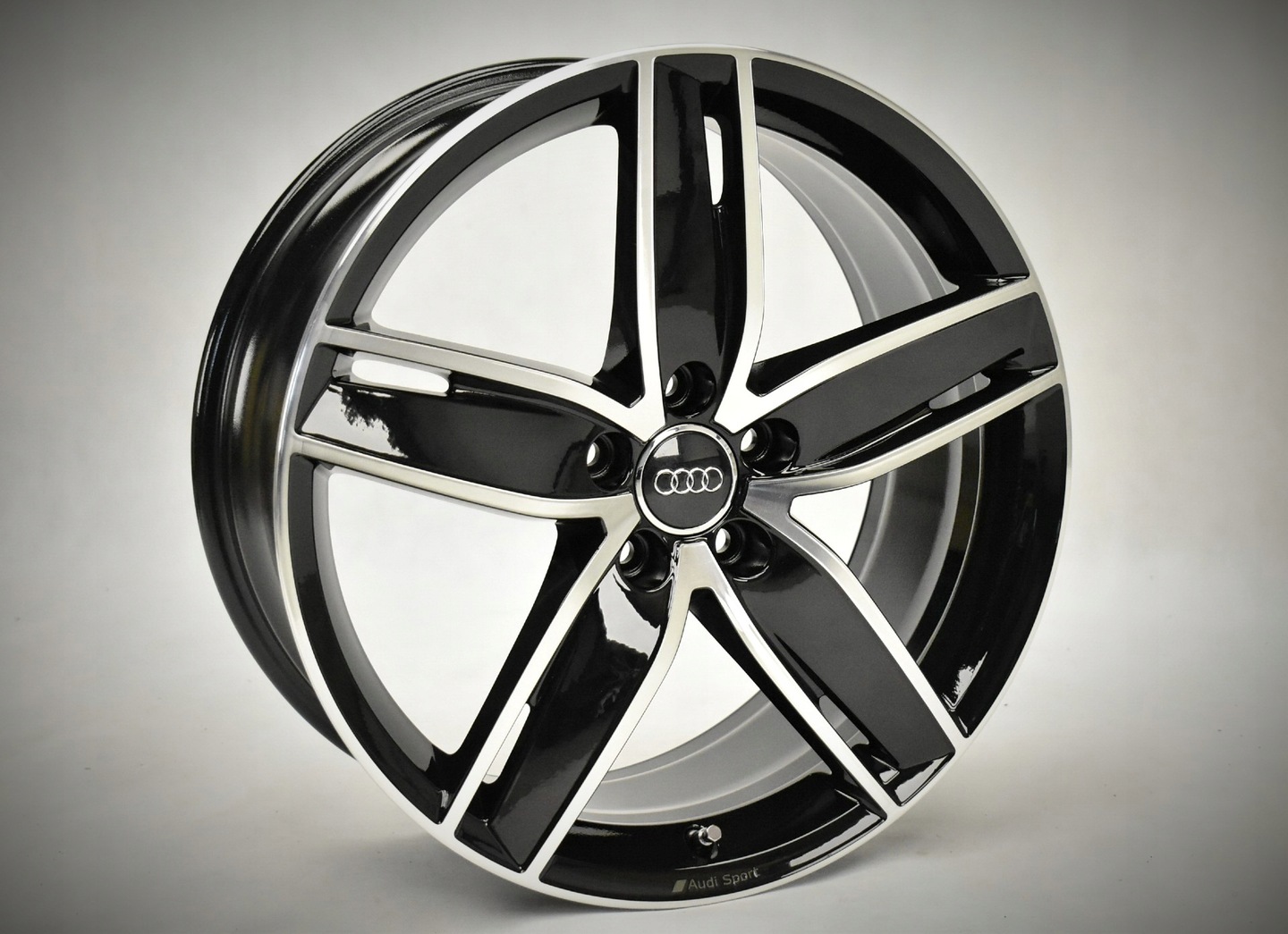 Audi sport a3 s3 rs3 8v 8x19 et49 5x112 8v0601025as Audi sport a3 s3 rs3 8v 8x19 et49 5x112 8v0601025as