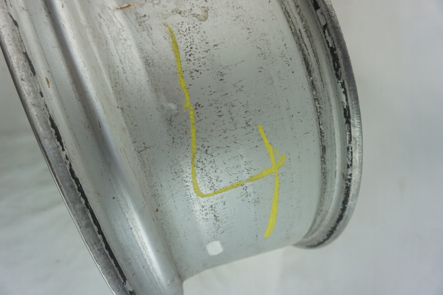 Aluminum rim wheel volvo 7.0x16 4x114.3 et 44 - Easy Online