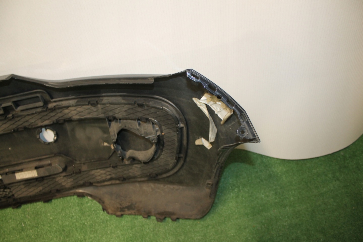 Купити Vw up 1s0 2012-2016 бампер передній передній без галогенних оригінал