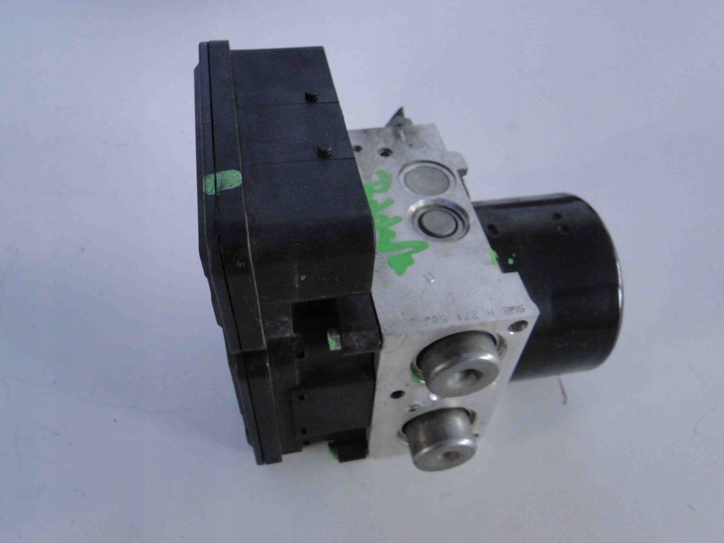 цена Mercedes c класс w204 204 насос abs a2045455232