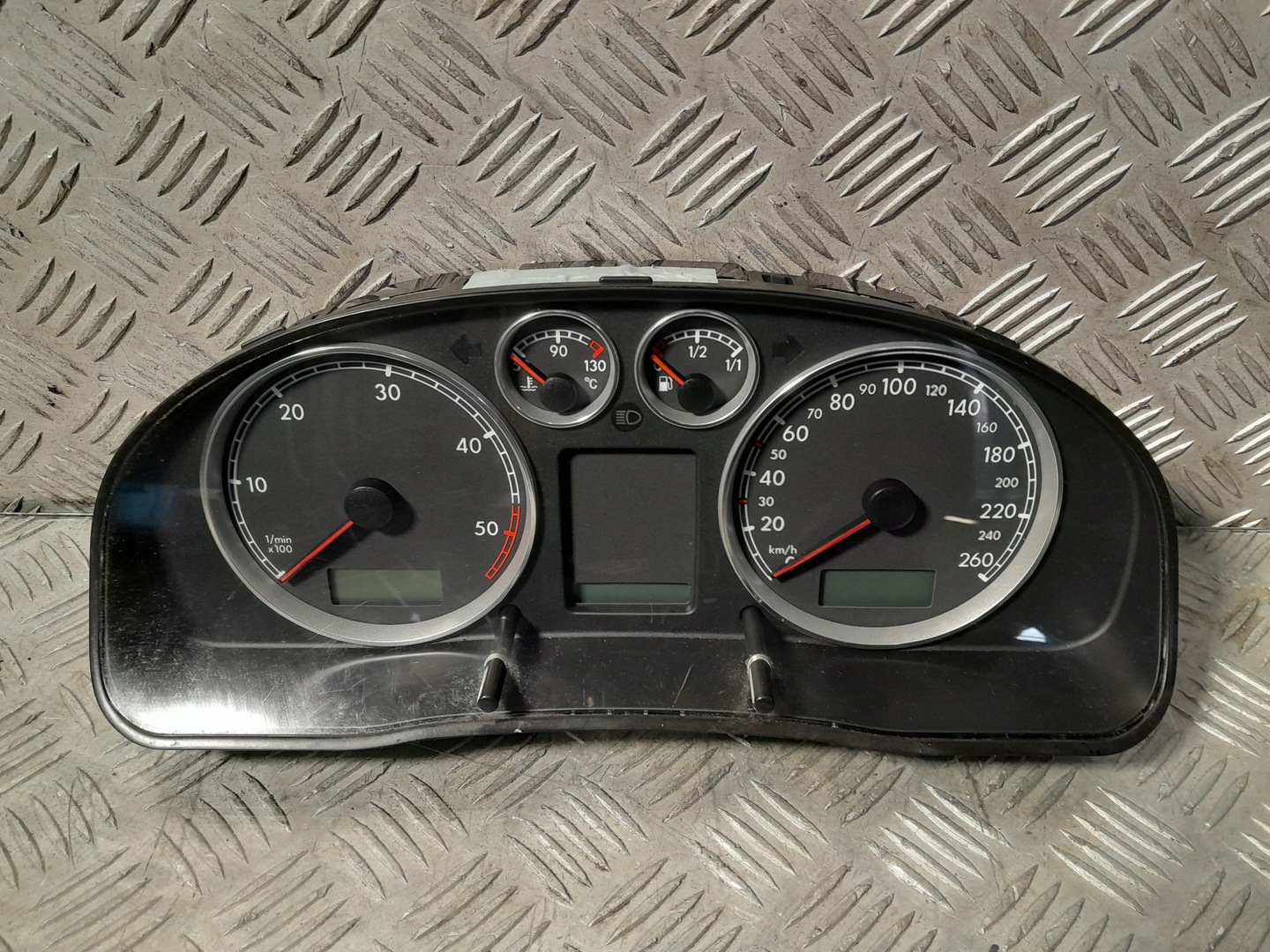 Vw passat b5 facelift speedometer 1.9 tdi 3b0920809e - low price ❱ XDALYS