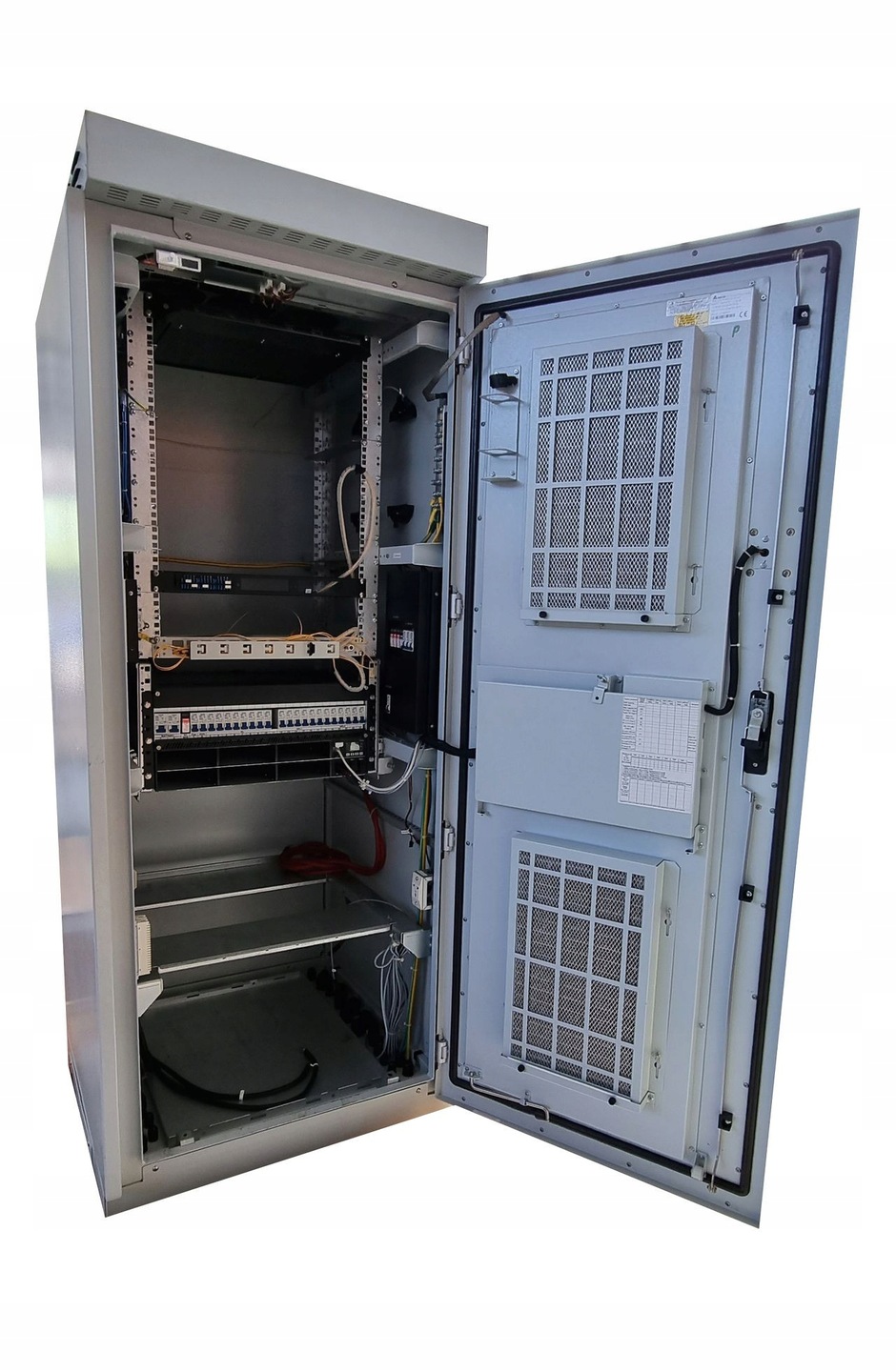 rack outdoor delta 206x80x85 2xpsu 16u ip55