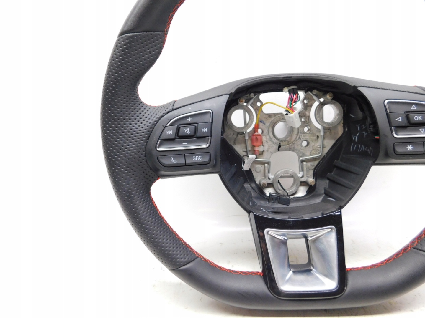 Купить Руль кожа многофункциональный - mg zs ev suv рестайл 19-24