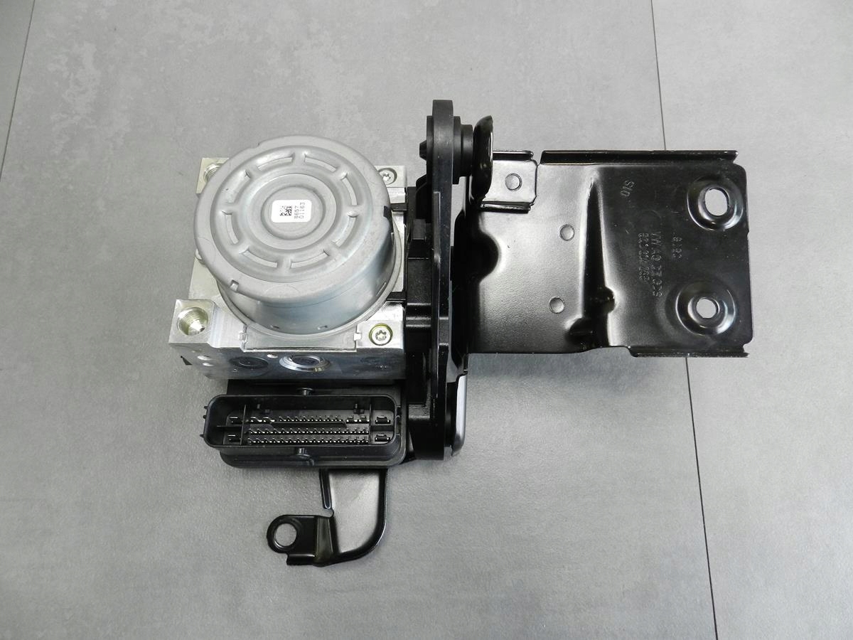 VW TOURAN 5T PUMP ABS HANDLE 3Q0907379AA
