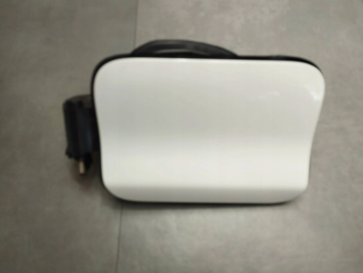 BMW X1 F48 FUEL FLAP A300 7359171