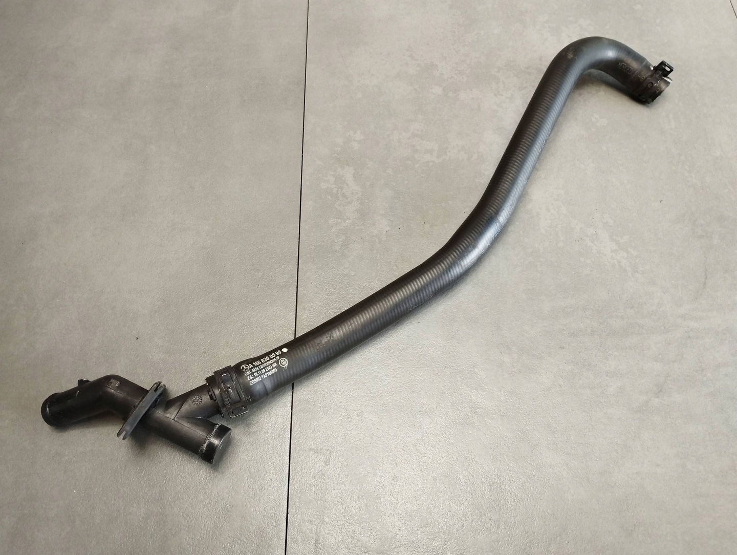 Mercedes-Benz GLE W166 WATER CABLE A1668300596