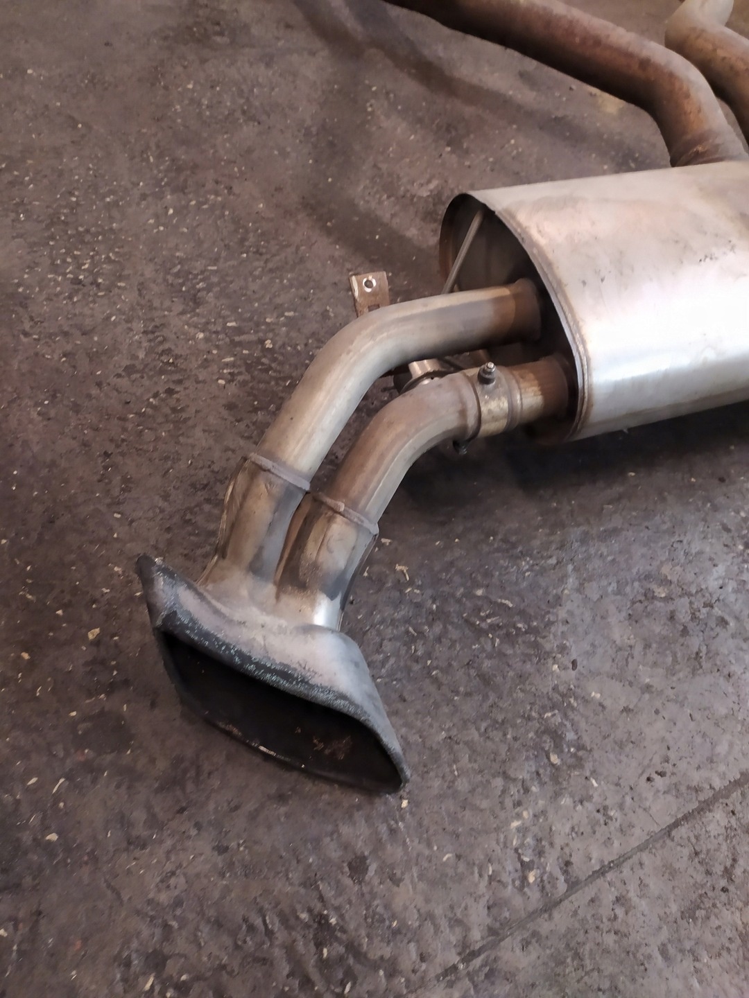 Bmw e71 x6 exhaust exhaust 50i v8 n63 7799797 4.4 exhaust