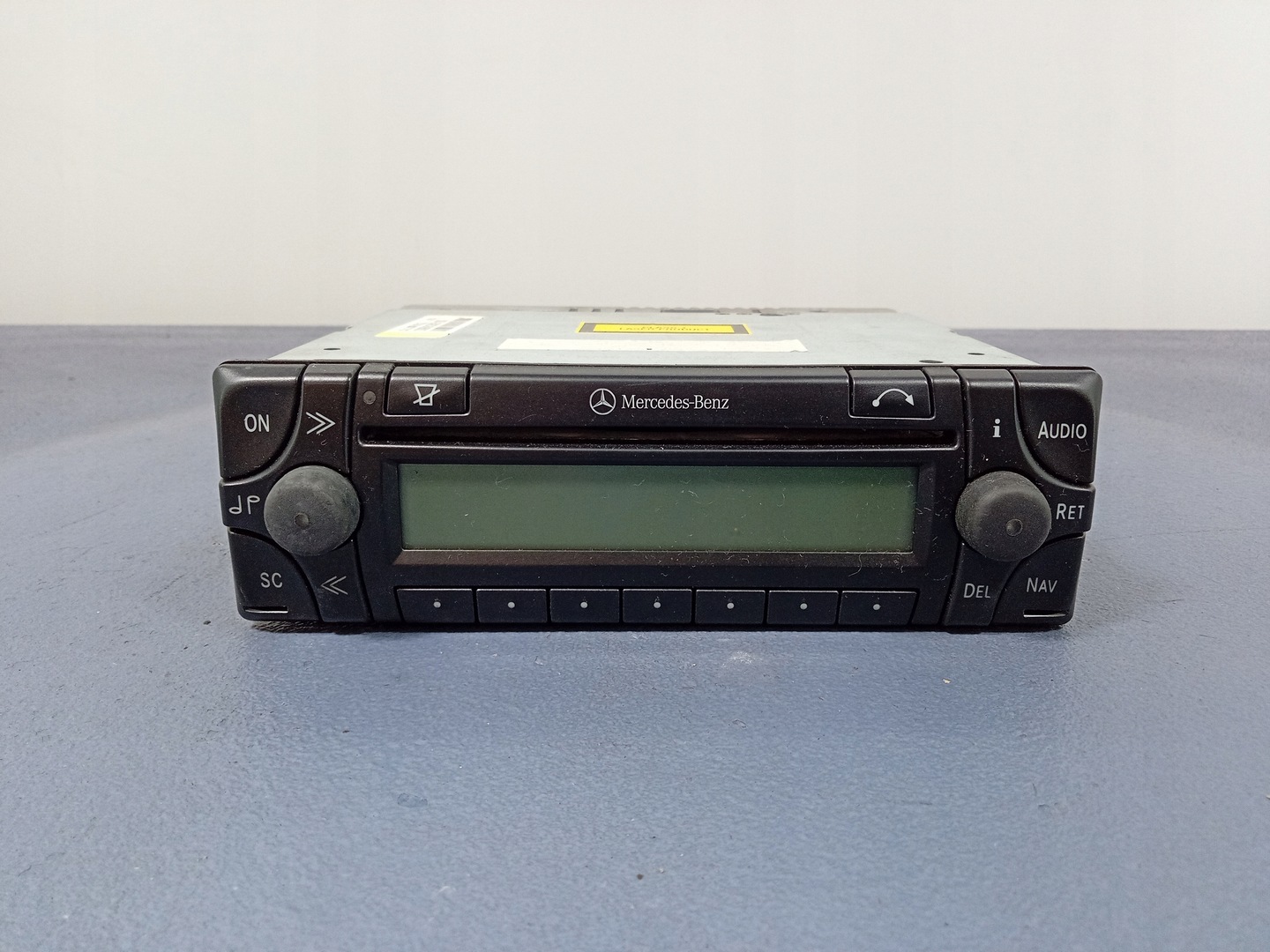 Mercedes and w168 radio cd navi audio 30 a2088200285 - Car part Online❱  XDALYS