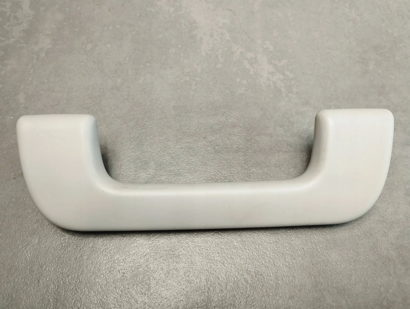 Audi A3 8V FRONT HEADLINING HANDLE 8V0857607