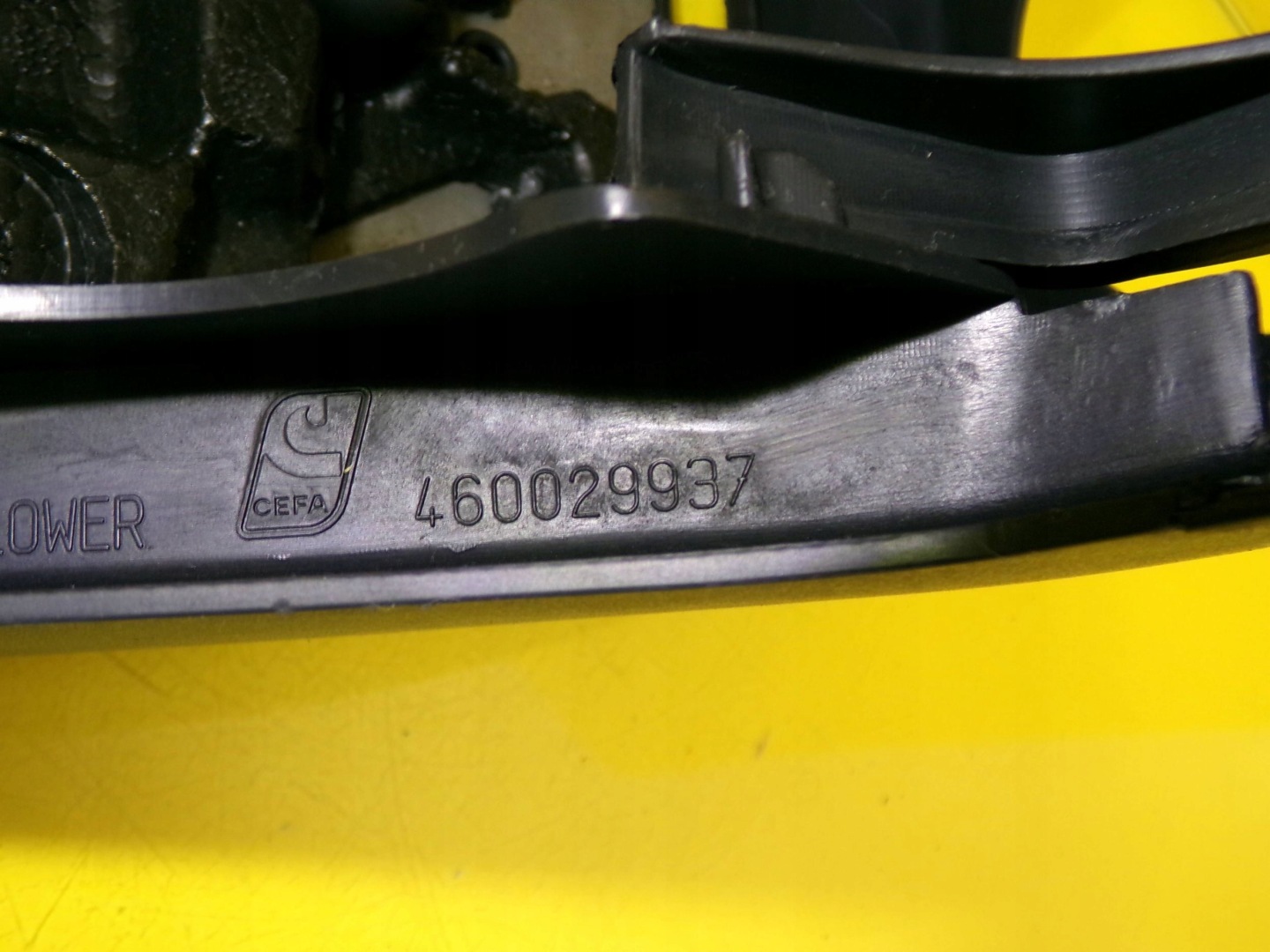 Корпус крышка колонки рулевой opel meriva a 2003 13136397 nr178 с разбора