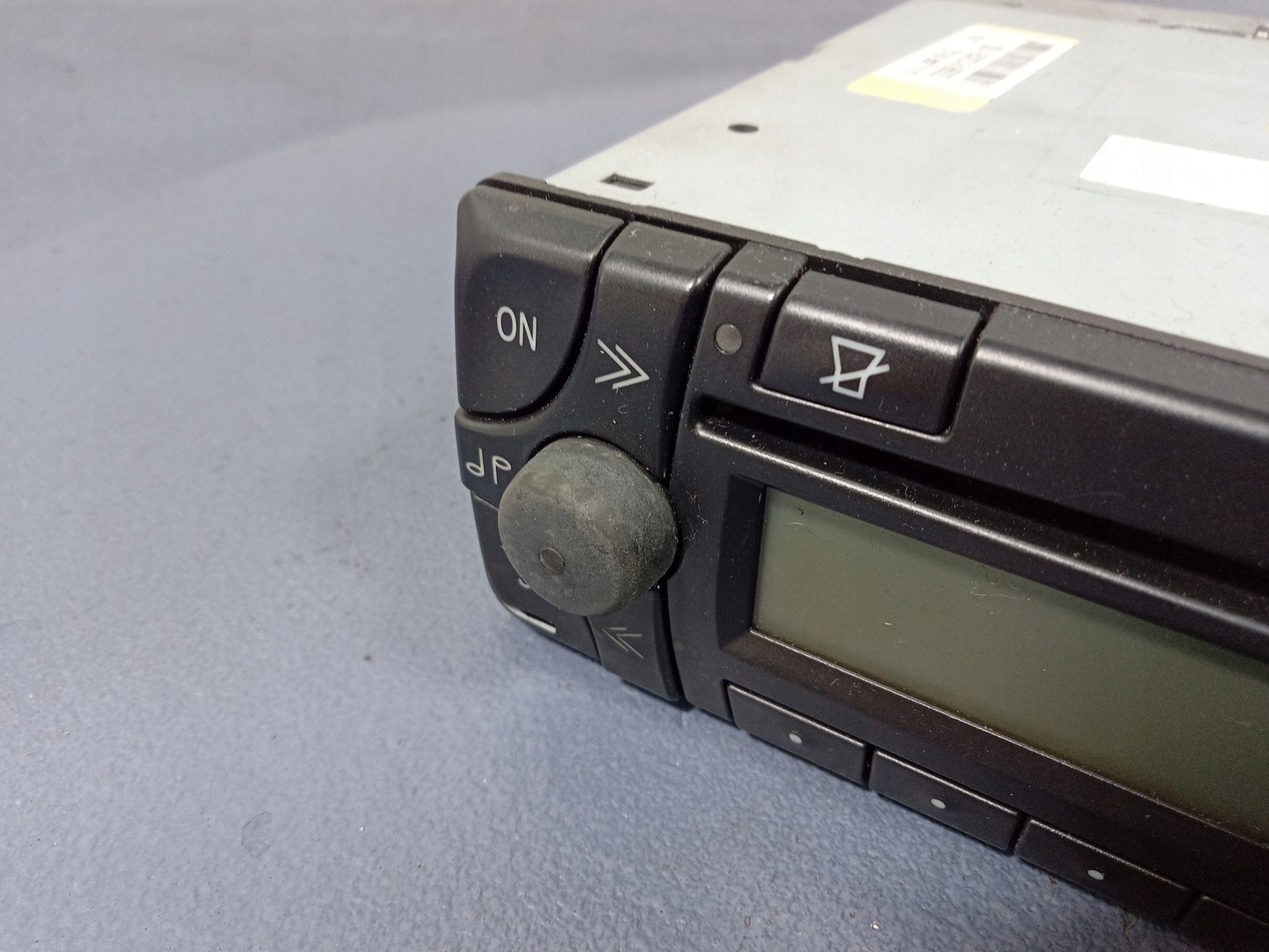 Mercedes and w168 radio cd navi audio 30 a2088200285 - Car part Online❱  XDALYS