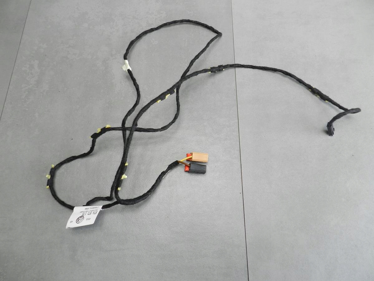 VW TOURAN 5T FLAP HARNESS 5TA971175