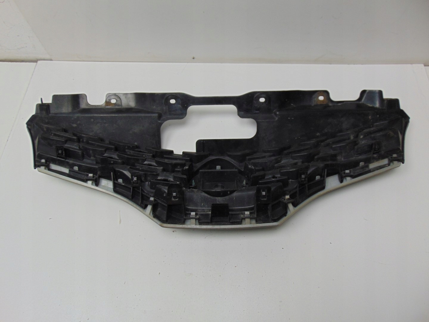 Решотка решетка nissan nv200 2012 год 62310bj00a с разборки