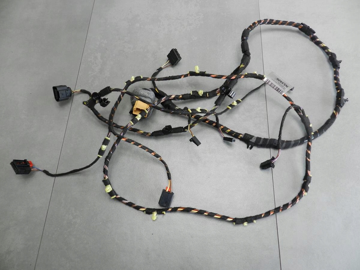 VW TOURAN 5T FLAP HARNESS 5TB971147