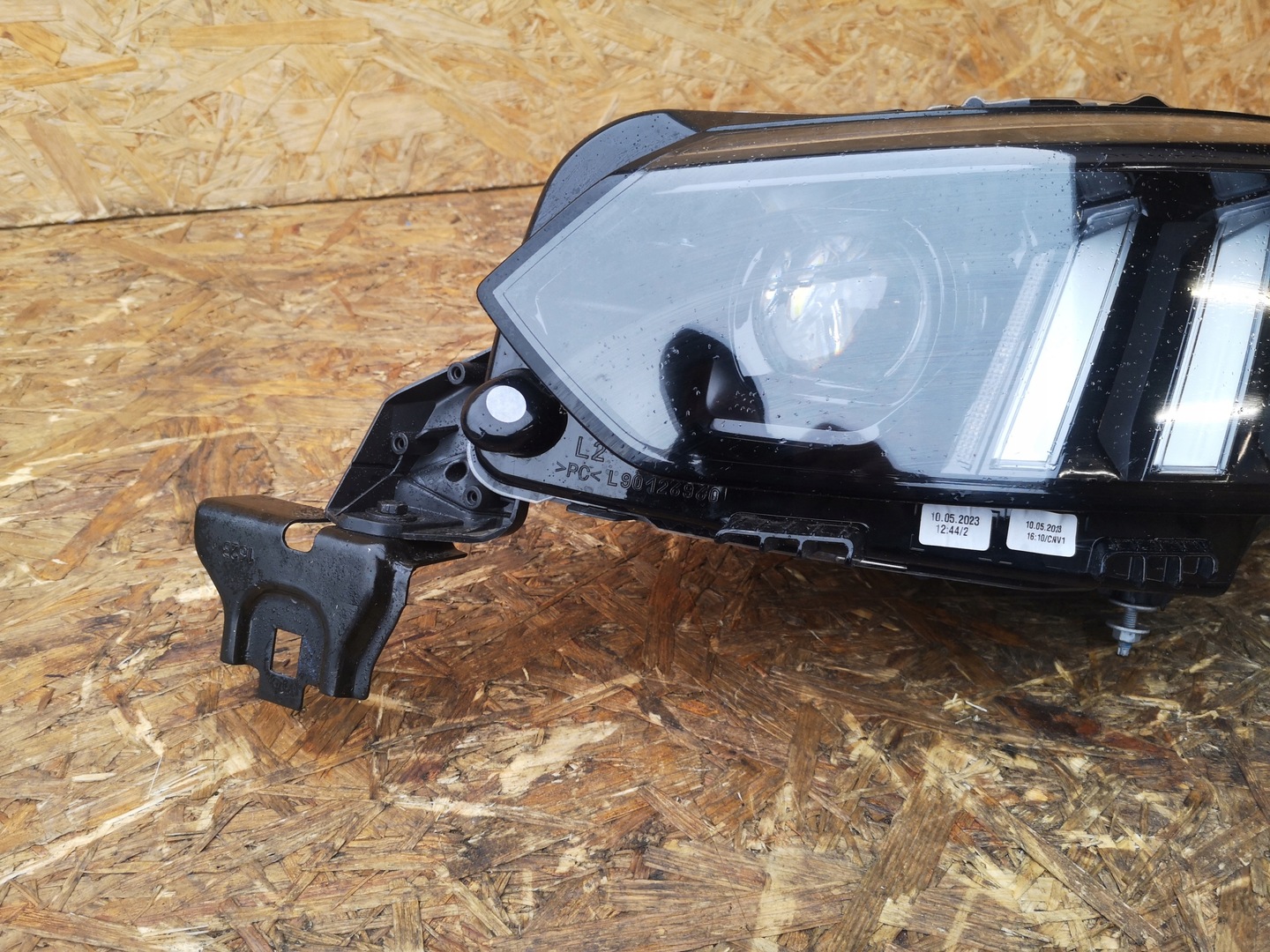 Peugeot 208 ii light left front full led 9850177680 Peugeot 208 ii light left front full led 9850177680