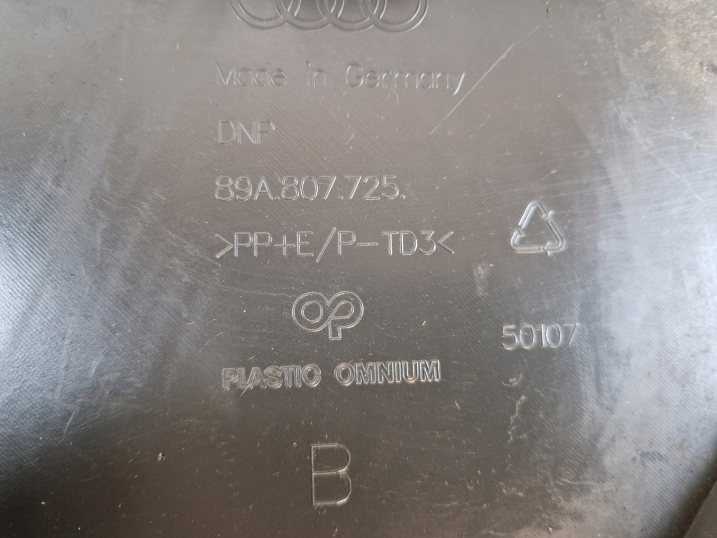 Audi q4 e tron бампер передний передний решотка 89a807061a недорого