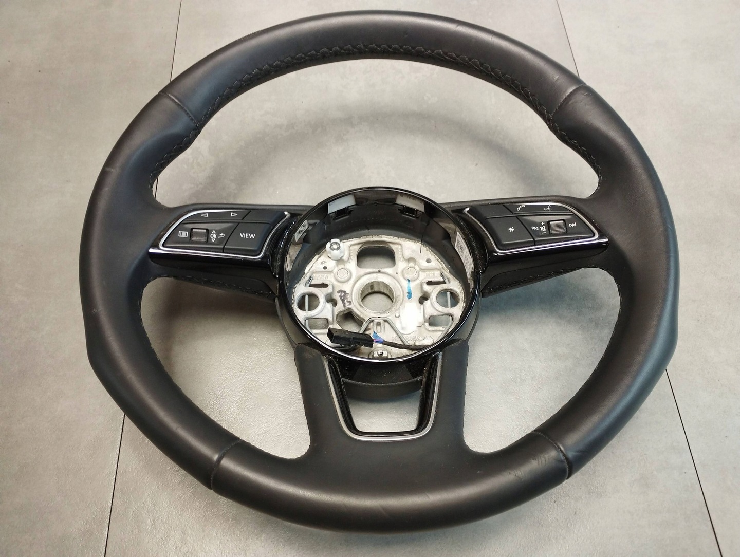 Audi A1 KIEROWNICA SKÓRA 82A419091T