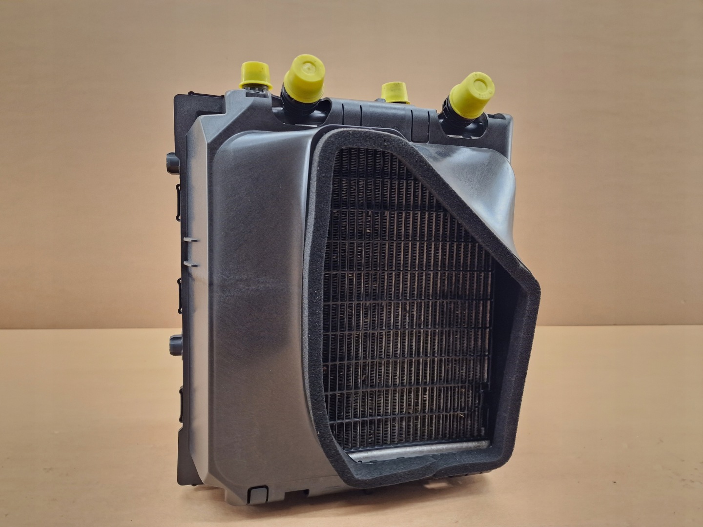 Right additional radiator liquid mercedes gle gls 63 amg  